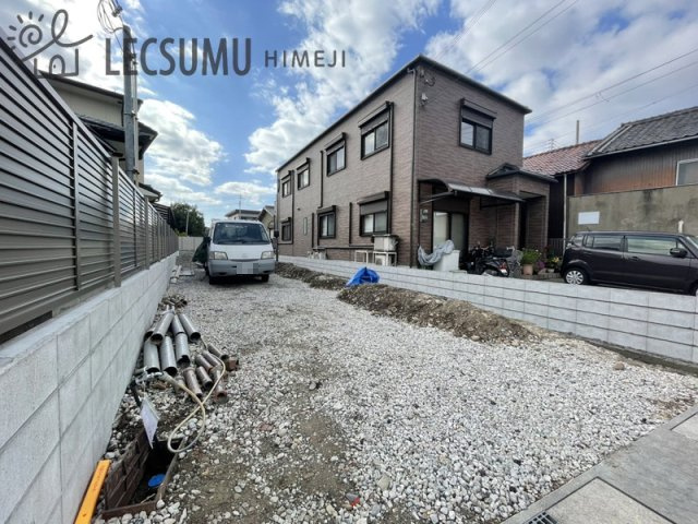 姫路市八代本町２丁目／売土地の前面道路含む現地写真