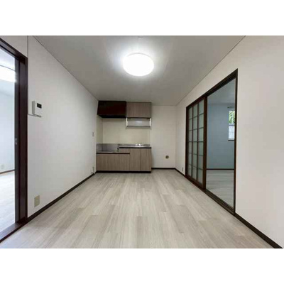 【居間・リビング】