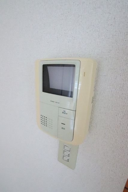 ★訪問者の確認ができるＴＶ付きインターホン★