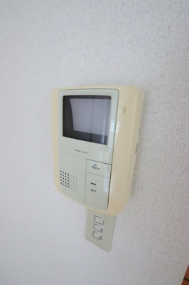 ★訪問者の確認ができるＴＶ付きインターホン★