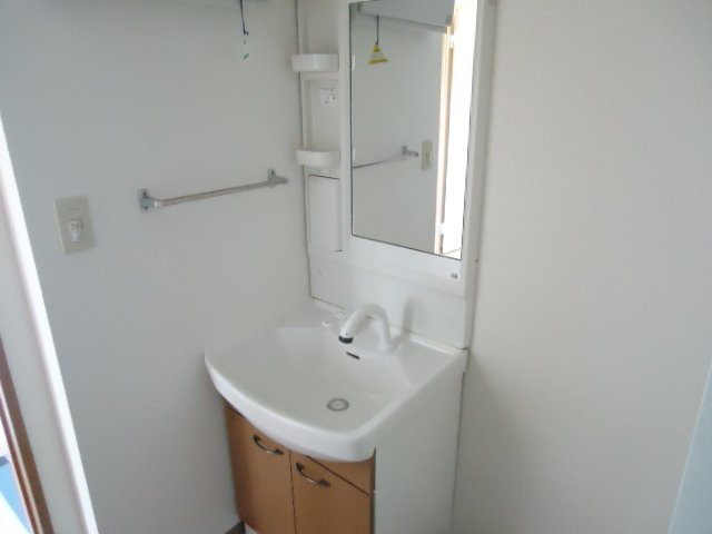 フォレストヴィラ本江の洗面所|洗髪洗面化粧台