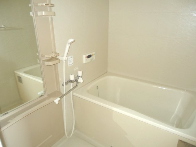 フォレストヴィラ本江の浴室|ユニットバス