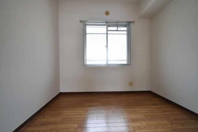 メゾンアイリスの洋室