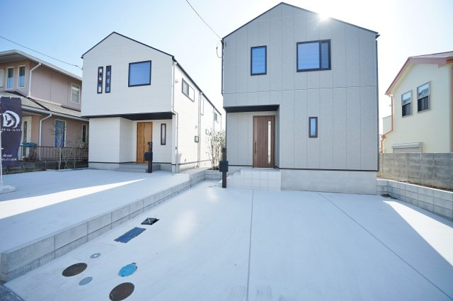 【この抜け、ちょっと反則です。】南西ひな壇×開放感。陽当たり良好18帖LDK＋収納充実の一邸★仲介手数料無料★