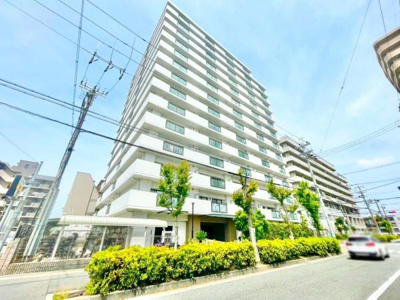 【外観】 | ファミール松原ステーションコート | 近鉄南大阪線「河内天美」駅が徒歩2分。通勤にも外出にもアクセス良好。家族でおでかけすることも増えそうですね♪