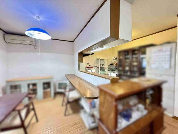 【居間・リビング】 | 明石市魚住町長坂寺　中古戸建