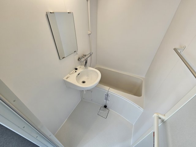 SENSE深江本町の浴室