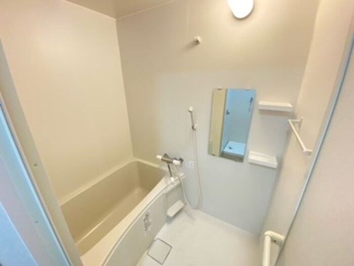 プレジール今枝の浴室