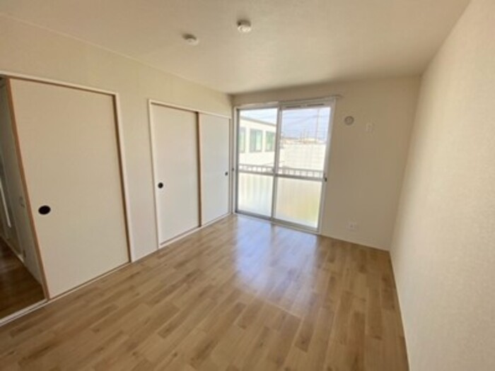 プレジール今枝の居間・リビング