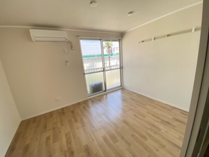 プレジール今枝の居間・リビング