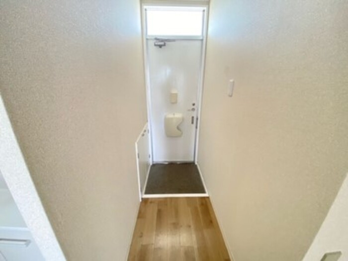 プレジール今枝の玄関