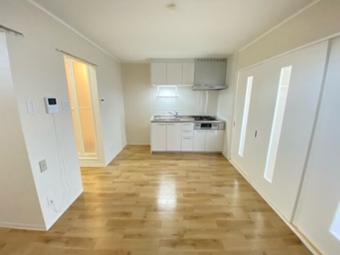 プレジール今枝の居間・リビング