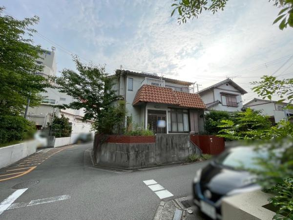 和歌山市和歌川町　中古戸建の前面道路含む現地写真