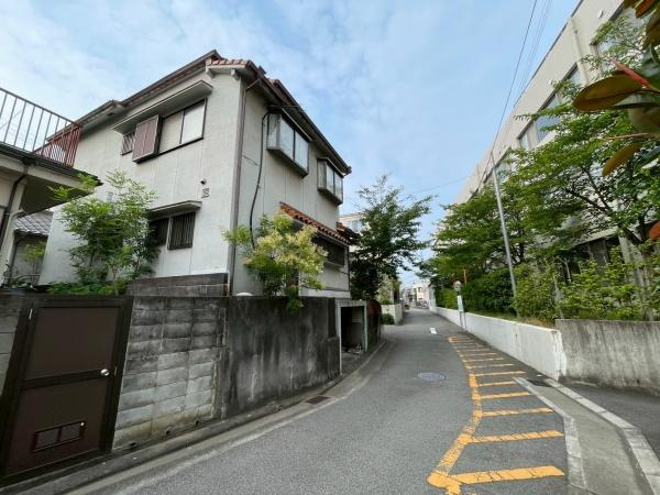和歌山市和歌川町　中古戸建の前面道路含む現地写真