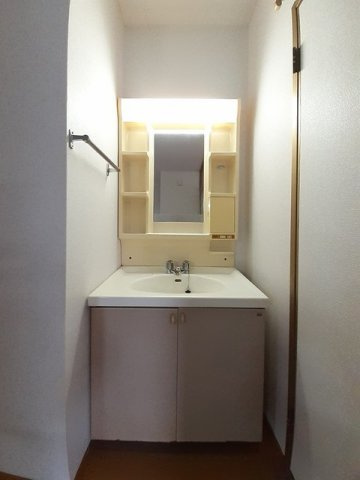 アーバン不知火の洗面所