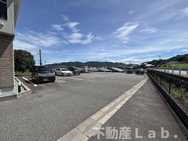 フェニックスの駐車場