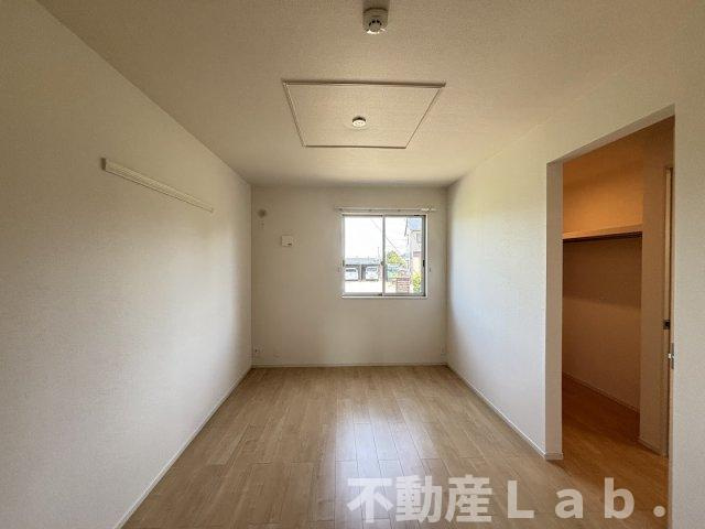 フェニックスの洋室