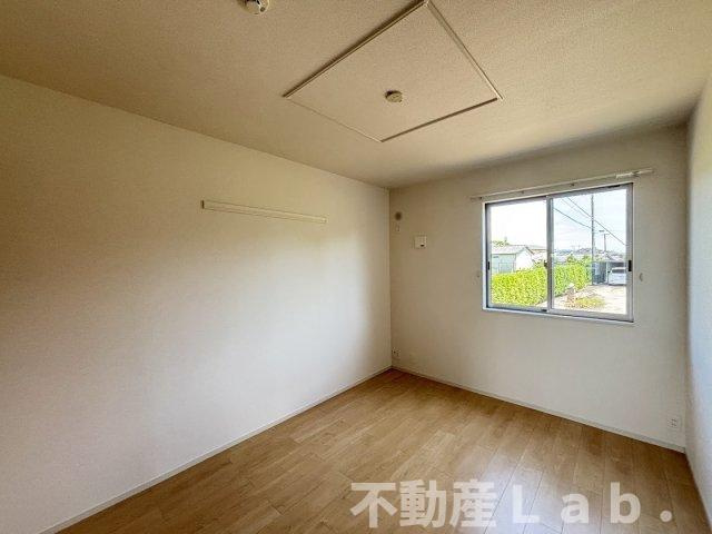 フェニックスの洋室