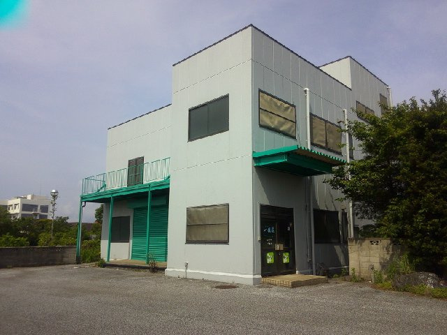 富津市川名の倉庫の外観