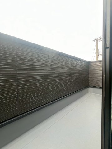 アリビア旭が丘のバルコニー