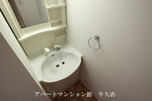サーフライダーの洗面所