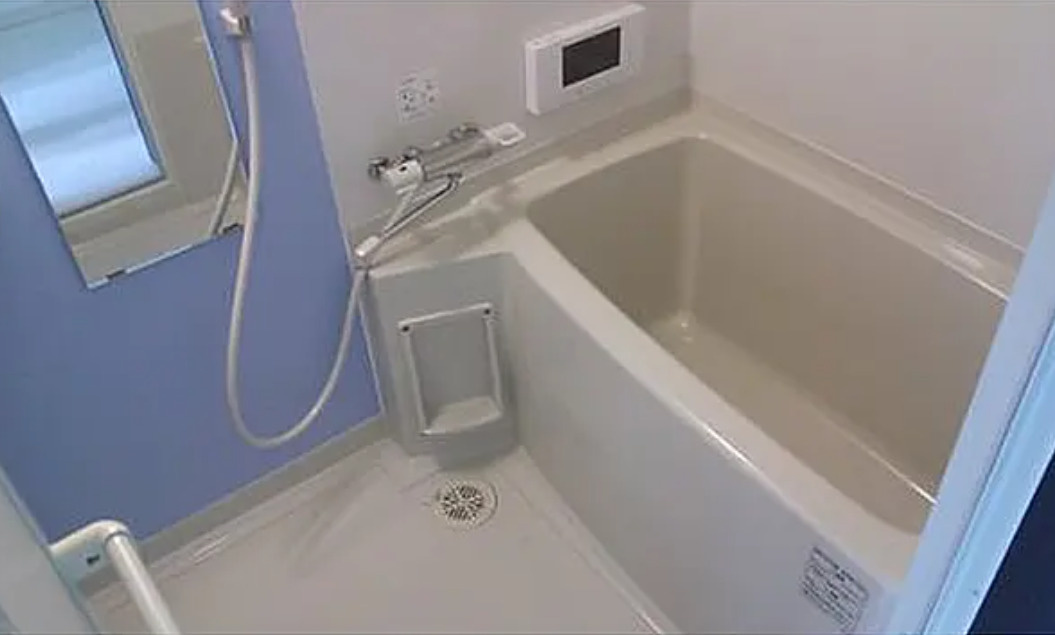 福岡市東区千早1丁目　１棟売りアパート　投資／収益物件の浴室