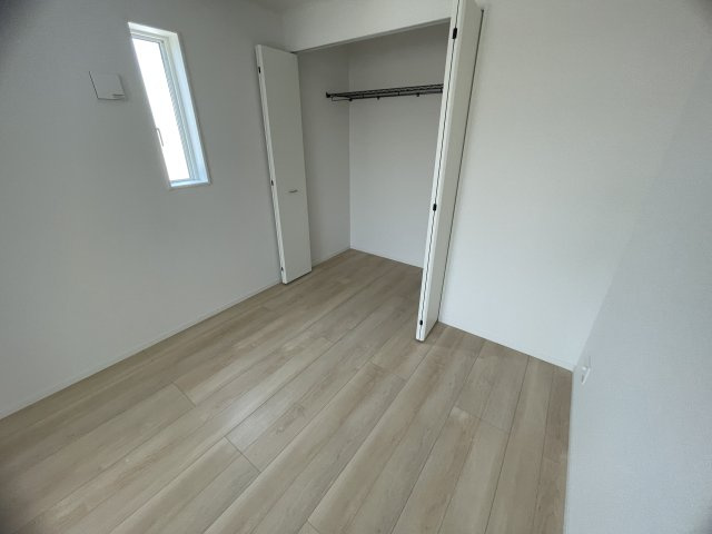 小野市中町第6－2号棟の洋室