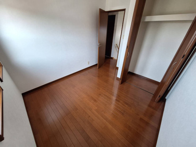 【洋室】 | 鳥取市桂見中古一戸建て