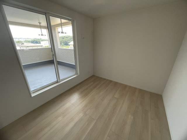 小野市中町第6－3号棟の洋室