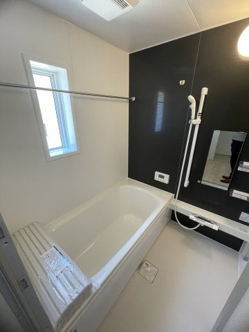 小野市中町第6－3号棟の浴室