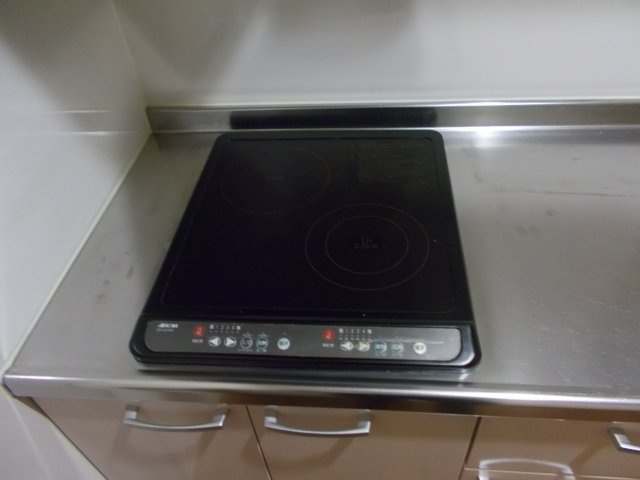 神戸市垂水区城が山２丁目の賃貸マンションの設備|２口ＩＨコンロ