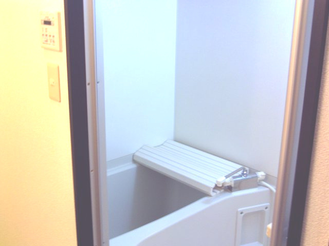 神戸市垂水区城が山２丁目の賃貸マンションの浴室|浴室乾燥