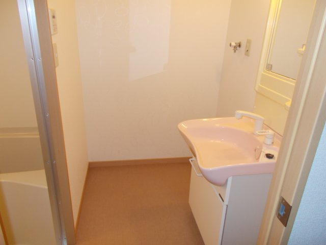 神戸市垂水区城が山２丁目の賃貸マンションの洗面所