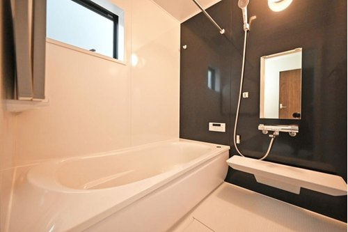 南甲子園2丁目新築戸建1号棟の浴室