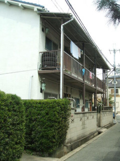 大阪府箕面市桜井2丁目　１棟売りアパート　投資・収益物件の外観