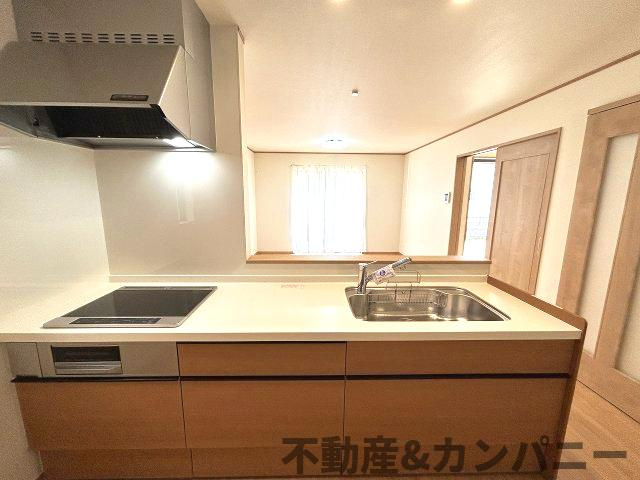 ハートフルタウン北吉田　新築分譲戸建　のキッチン|コンパクトなキッチンで掃除もラクラク