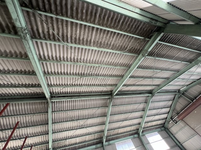 津山市二宮　貸倉庫　のその他|屋根部分