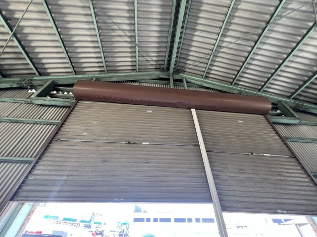 津山市二宮　貸倉庫　の設備|シャッター