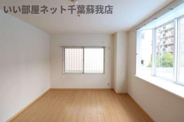 アーバンヒルズの寝室|ゆとりの広さです