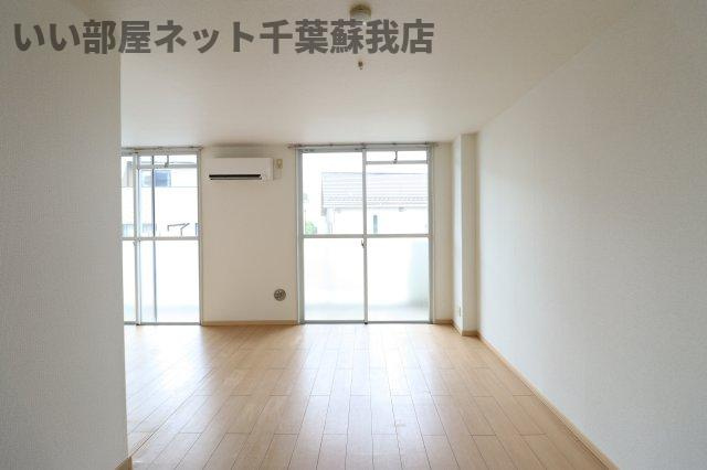 アーバンヒルズの居間・リビング|ゆったりとした居間です