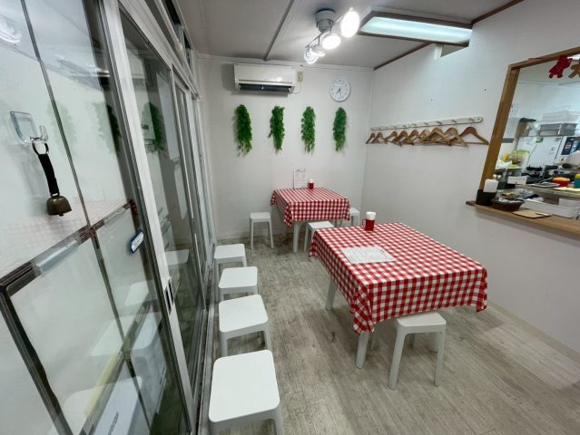 竜美南　内藤様貸店舗の内装