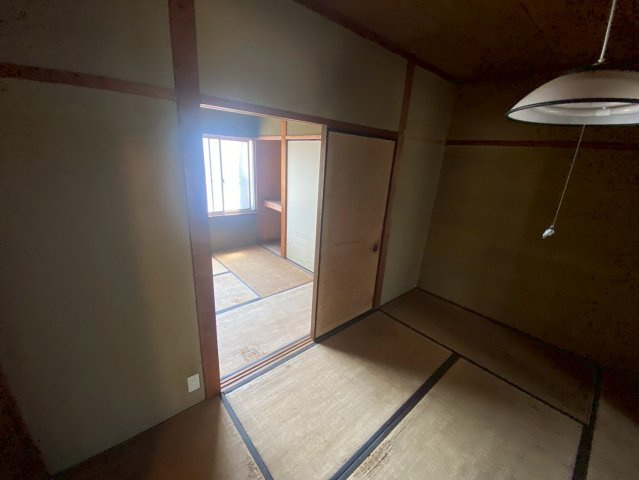 竜美南　内藤様貸店舗の内装
