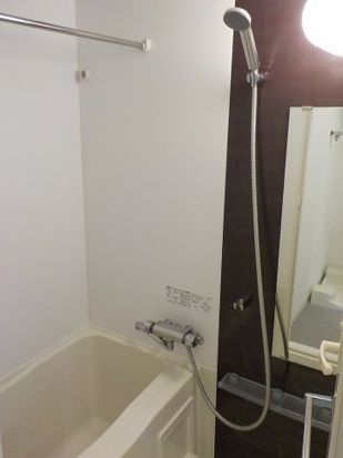 ブライズ浅草の浴室