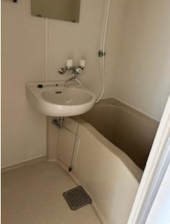 ハイツヤマネの浴室