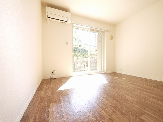 メゾン・ド・アンジュの居間・リビング|おしゃれなリビングです