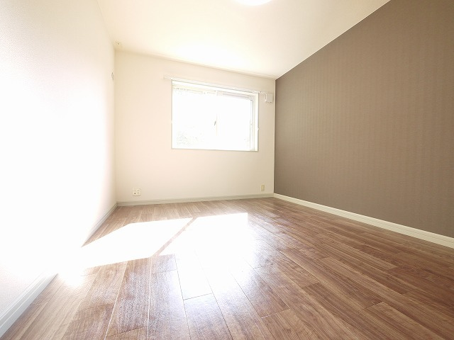 メゾン・ド・アンジュの洋室|使い勝手のいい洋室です