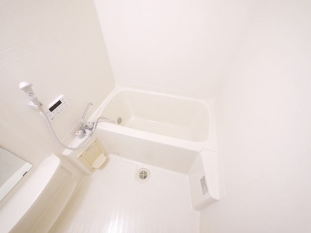 メゾン・ド・アンジュの浴室|落ち着いた空間のお風呂です