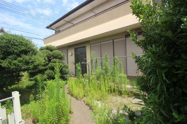 小山市間々田の庭