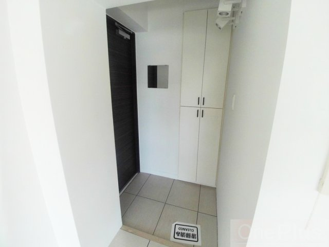 レグルス甲南山手の玄関