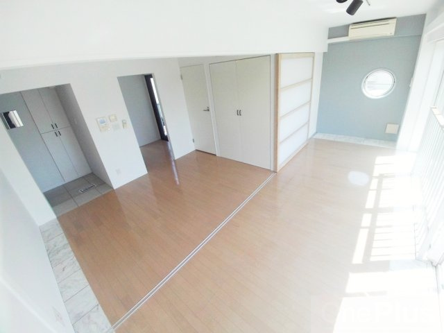 レグルス甲南山手の居間・リビング